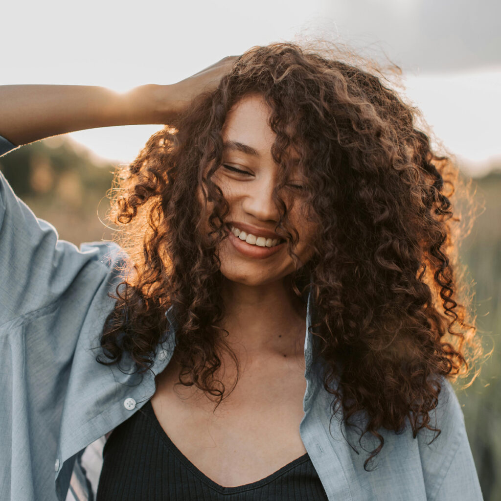 How to Arrive for the Perfect Curly Cut